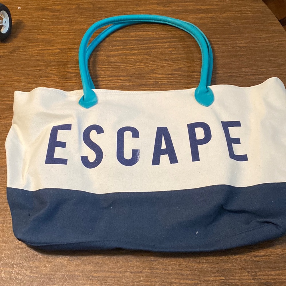 NWT Large Canvas Beach Bag \ Tote, Navy/Ecru with Teal Vinyl Handles